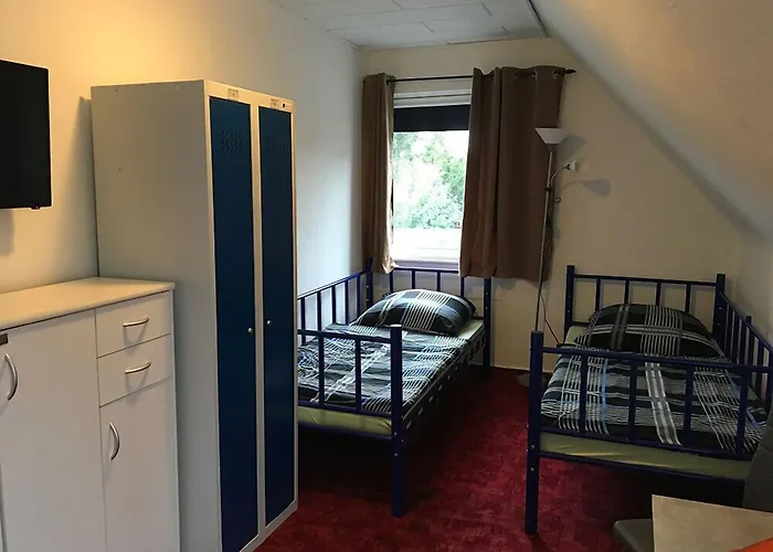 Hostel Pinneberg Hostel *